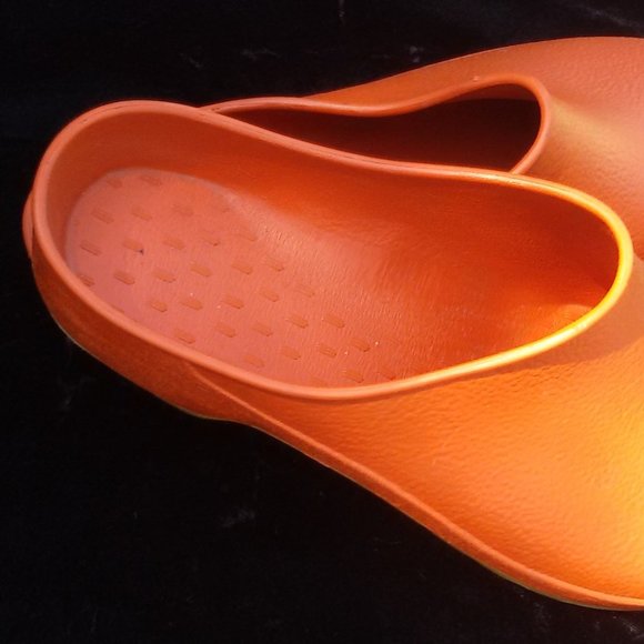 Orange sabot slides US 8 Euro 39 UK 6 - Picture 3 of 10